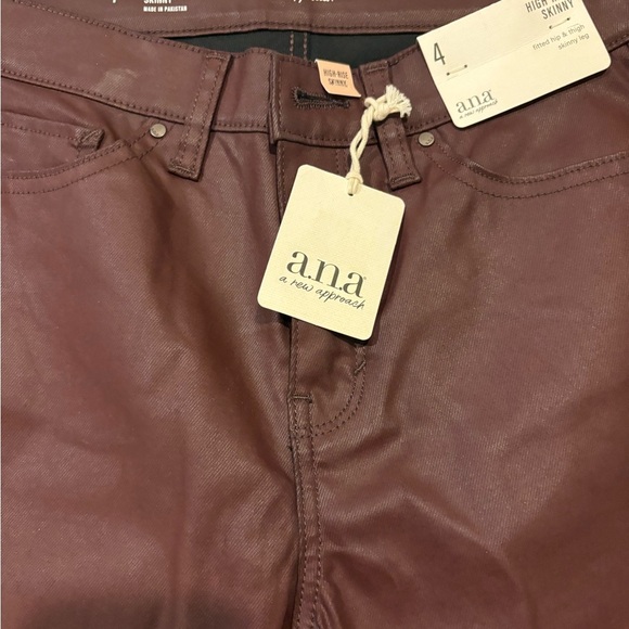 a.n.a Denim - A.N.A High Rise Skinny Pants in plum
